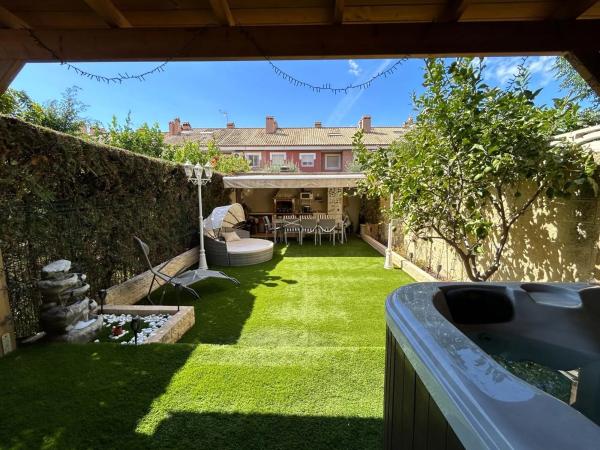 Casa independiente en avenida de Creuetes, 10