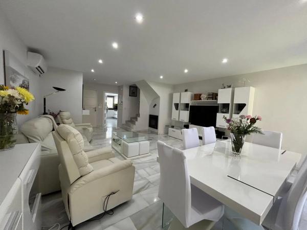 Casa independiente en avenida de Creuetes, 10