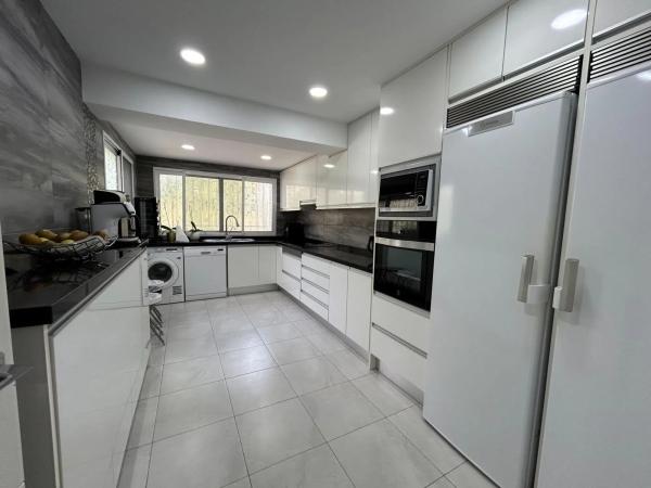 Casa independiente en avenida de Creuetes, 10