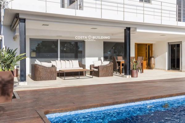 Casa independiente en calle d'Aigües