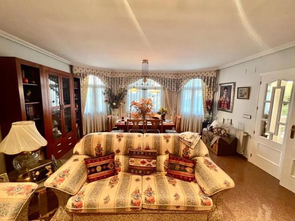 Casa independiente en calle Capiscol