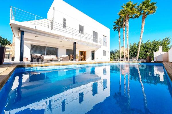 Casa independiente en miguel hernandez