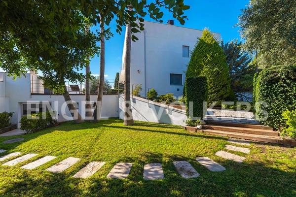 Casa independiente en miguel hernandez