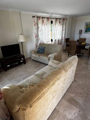 Chalet pareado en calle Cabo San Antonio