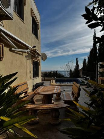 Chalet pareado en calle Cabo San Antonio