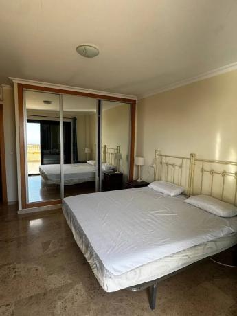 Chalet pareado en calle Cabo San Antonio