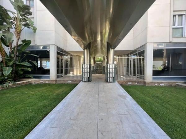 Piso en calle Conde de Altea, 68