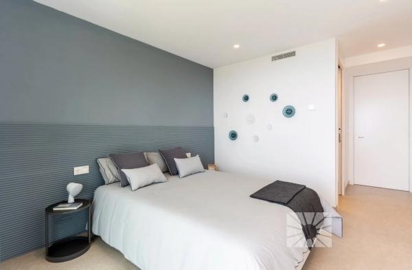 Casa independiente en calle Cornisa