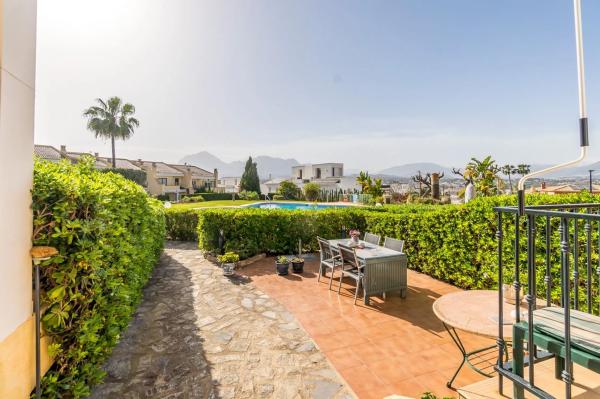 Chalet pareado en Orandella