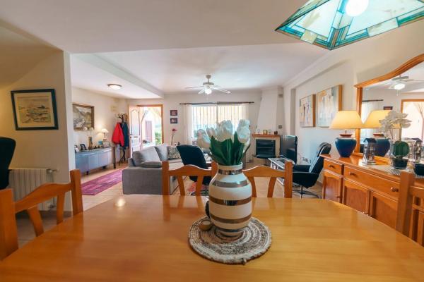 Chalet pareado en Orandella