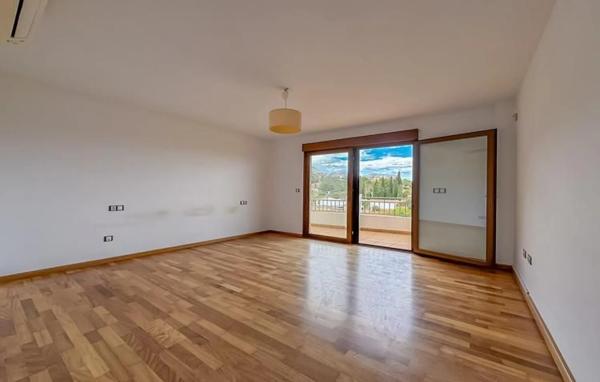 Ático en avenida principal