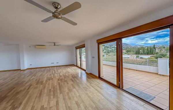 Ático en avenida principal