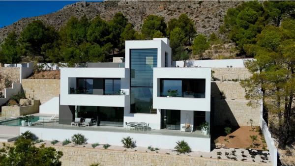 Casa independiente en calle el Conill