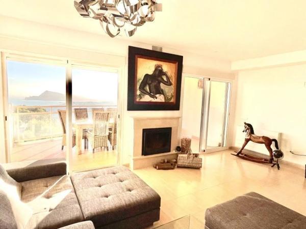 Chalet adosado en avenida Principal