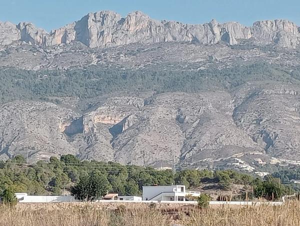 Casa independiente en Partida Sogay-Industria