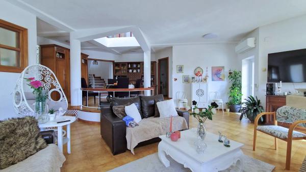 Casa independiente en calle Xop