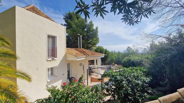 Casa independiente en calle Xop