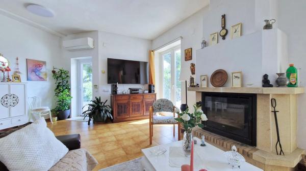 Casa independiente en calle Xop