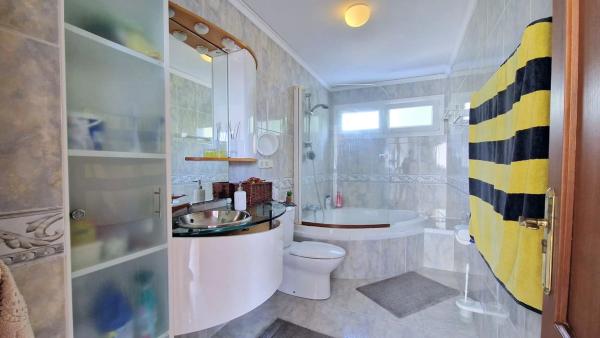 Casa independiente en calle Xop