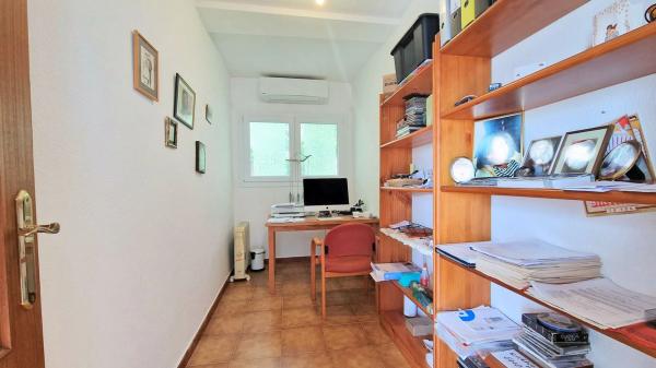 Casa independiente en calle Xop