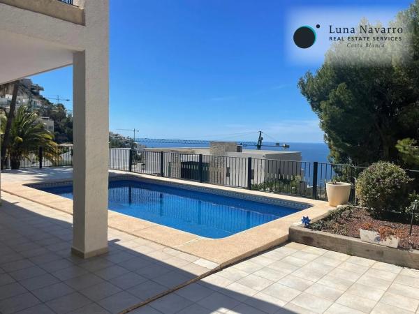 Casa independiente en calle el Capsot