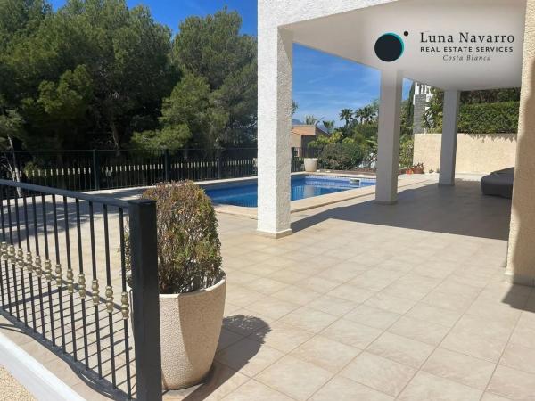 Casa independiente en calle el Capsot