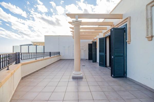 Chalet pareado en calle Cabo De San Antonio