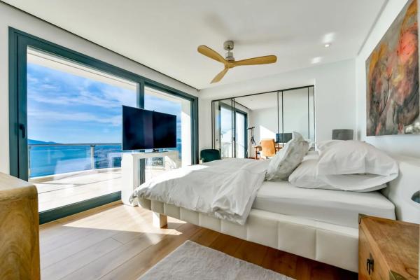 Casa independiente en calle Suecia, 413