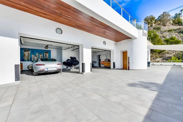 Casa independiente en calle Suecia, 413