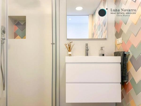 Casa independiente en calle Cornisa