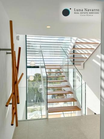 Casa independiente en calle Cornisa