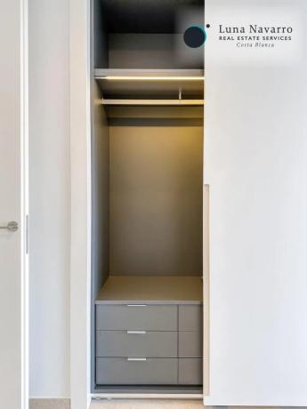 Casa independiente en calle Cornisa