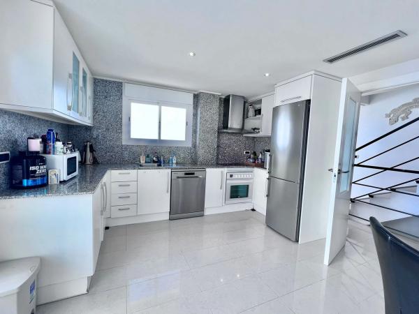 Casa independiente en ronda de la Marina, 14