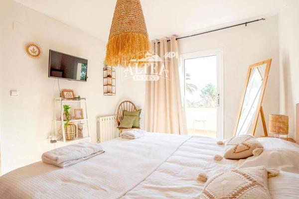 Casa independiente en calle la Xenna