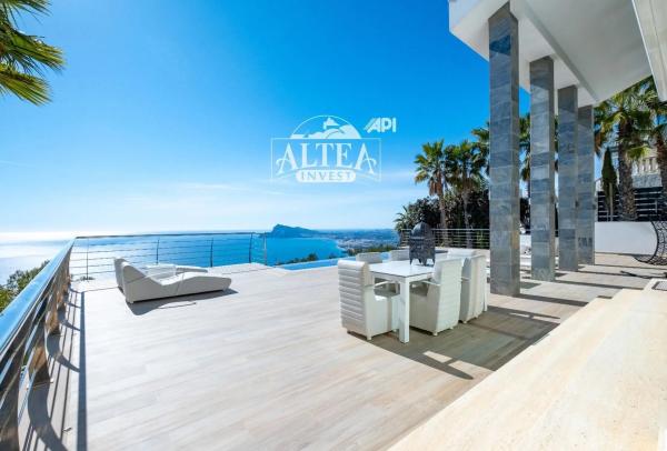 Casa independiente en calle Irlanda del Norte s/n