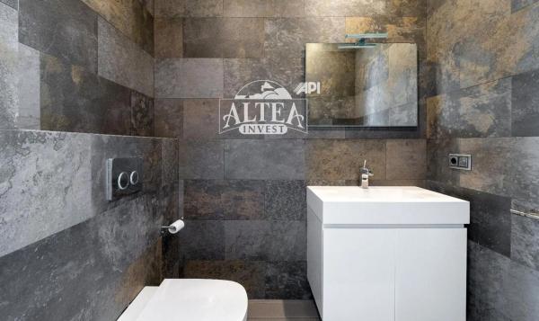 Casa independiente en calle Irlanda del Norte s/n