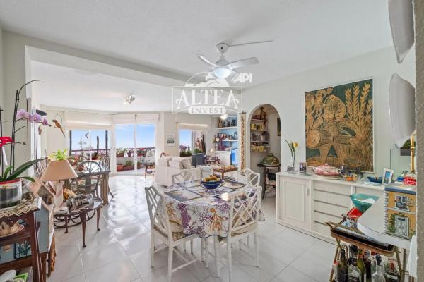 Piso en calle Conde de Altea