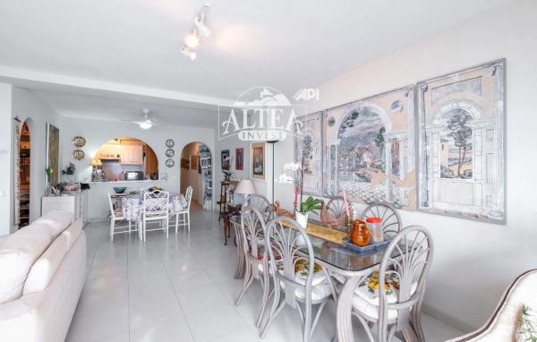 Piso en calle Conde de Altea