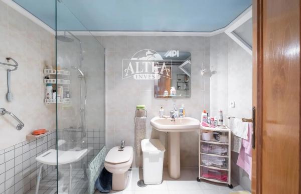 Piso en calle Conde de Altea