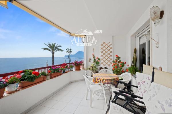 Piso en calle Conde de Altea