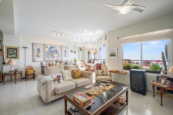 Piso en calle Conde de Altea