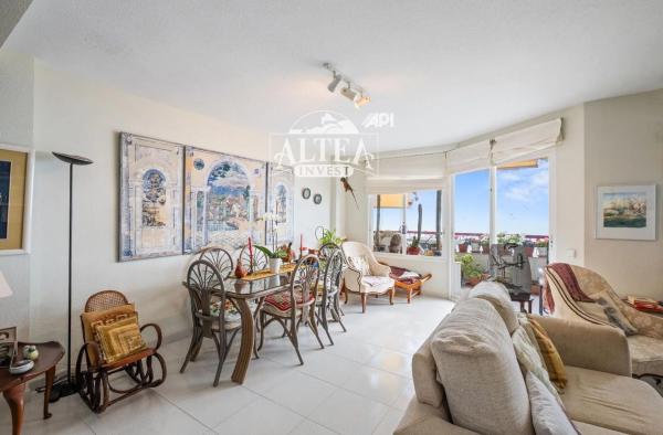 Piso en calle Conde de Altea