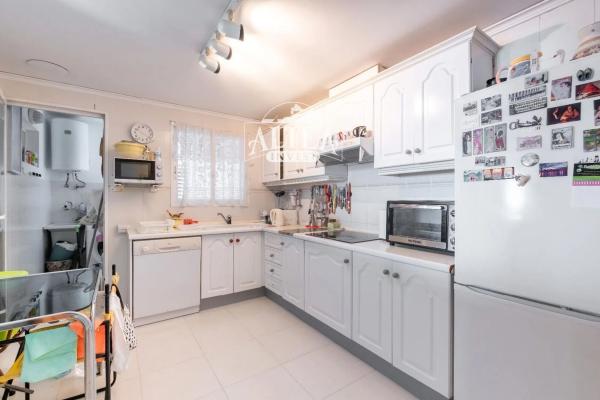 Piso en calle Conde de Altea