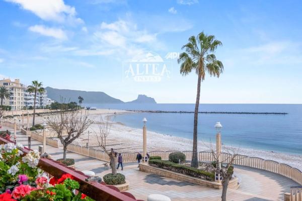 Piso en calle Conde de Altea