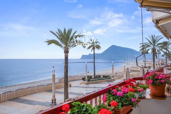 Piso en calle Conde de Altea