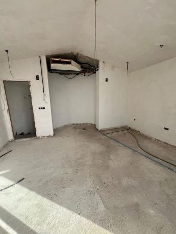 Casa independiente en avenida Europa