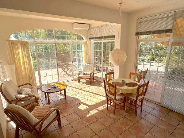 Casa independiente en calle Houffalize