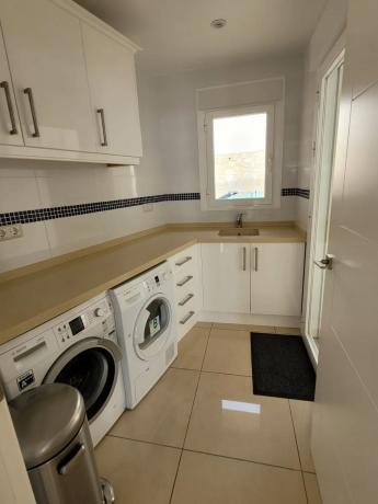 Casa independiente en calle Suiza