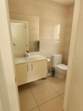 Casa independiente en calle Suiza