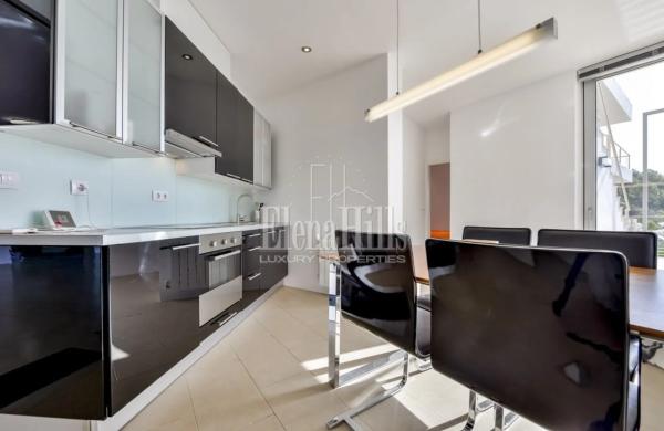 Casa independiente en calle Principal de la Serra